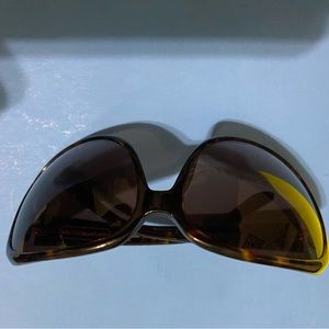 Ann Taylor Sunglasses turtle style frame